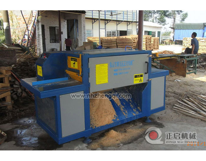 廣東省-肇慶市-四會縣-鋸桉木機加工現(xiàn)場